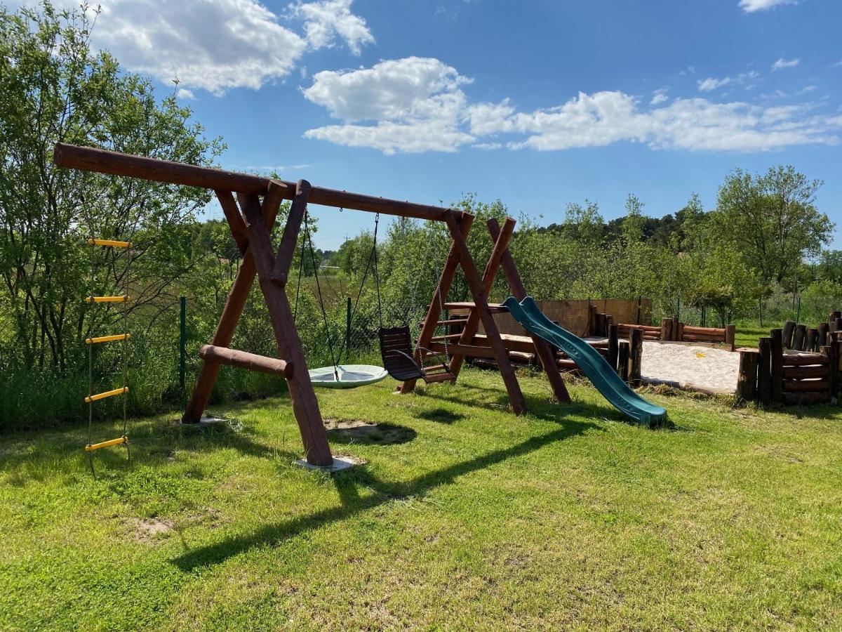 Bobrowe Zacisze - Domki Letniskowe Zarnowska Exterior foto