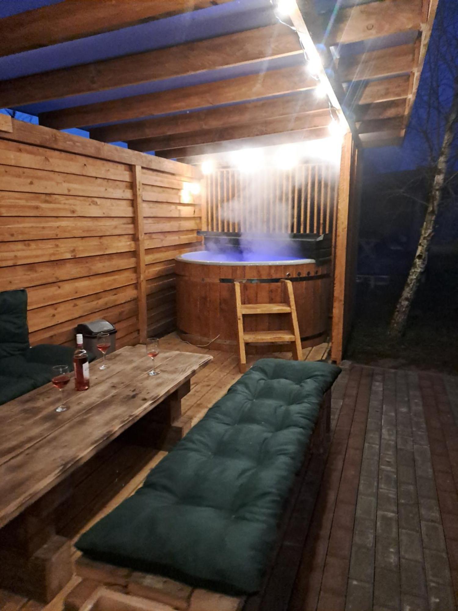 Bobrowe Zacisze - Domki Letniskowe Zarnowska Exterior foto